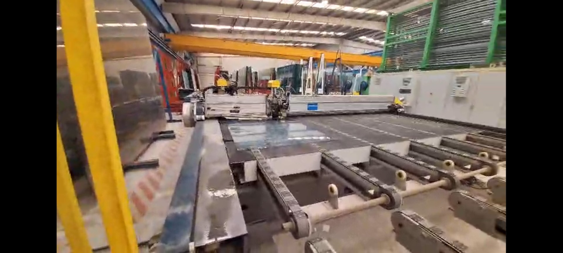 MESA DE CORTE DE MONOLITICO BYSTRONIC