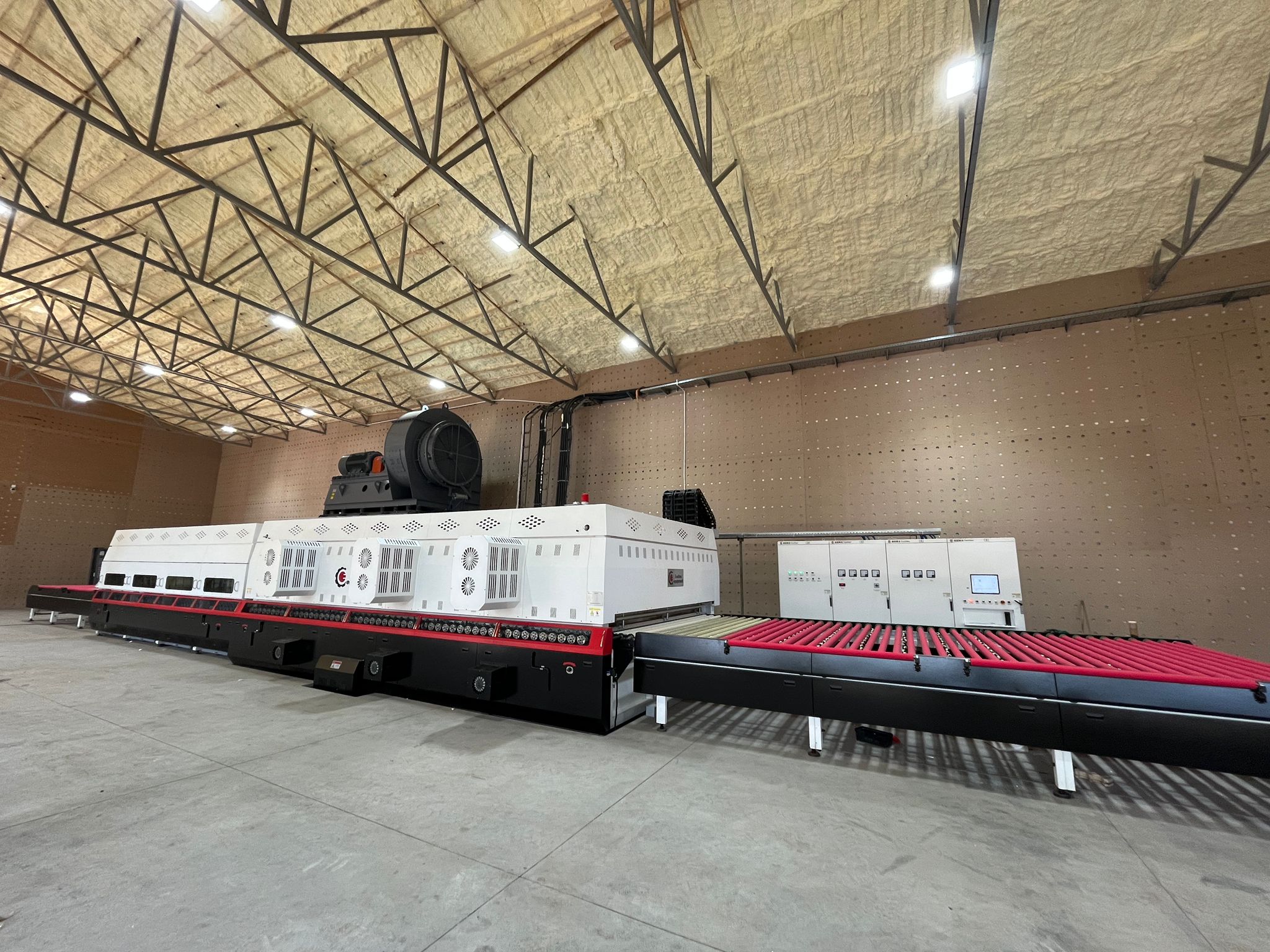 HORNOS DE TEMPLADO EASTTEC